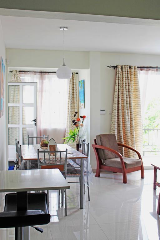 Twins Apartments Flic en Flac Экстерьер фото